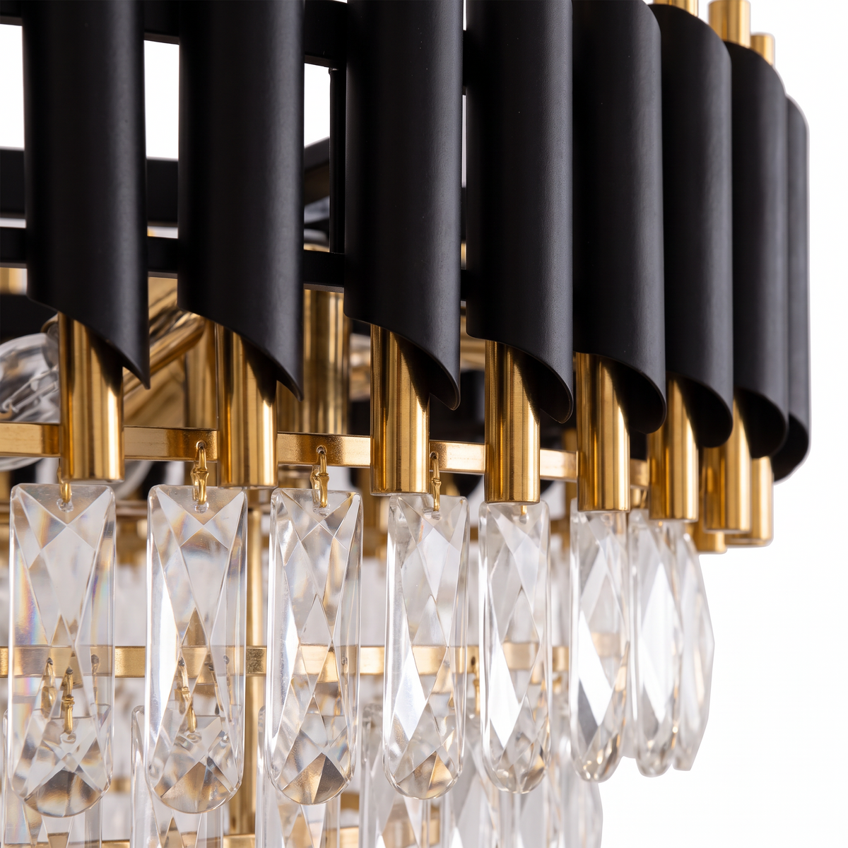 Windsor black and gold crystal chandelier, close-up of the black and gold band