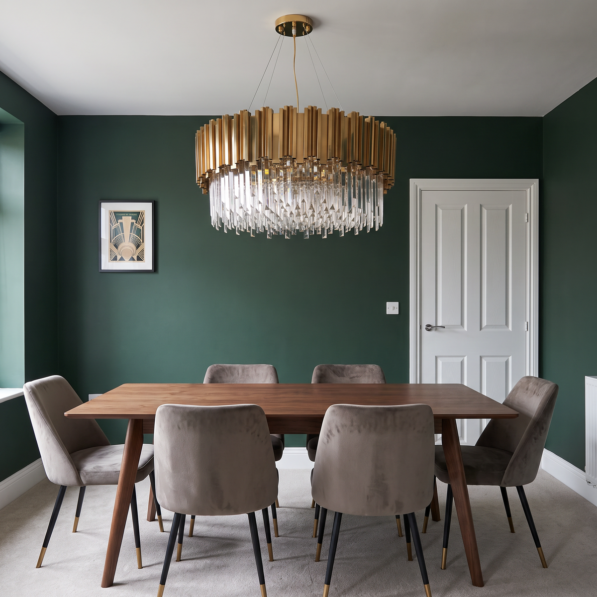 Kensington round crystal chandelier, 80 cm, above a walnut table in a green Art Deco dining room